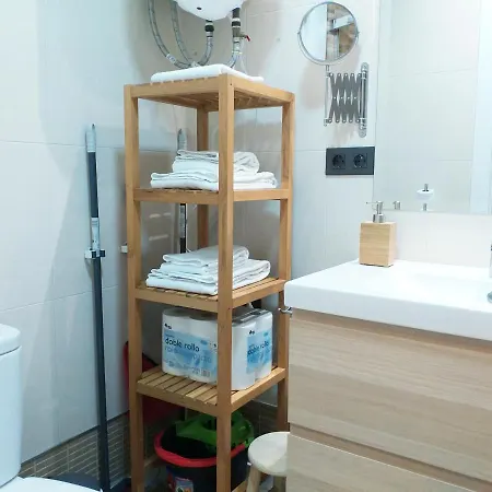 District Riverside Area Apartman