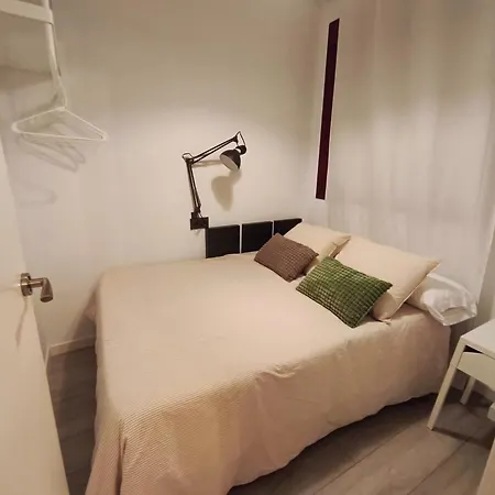 District Riverside Area Apartman *